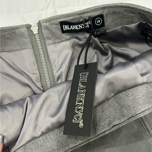 ⬇️PRICE DROP ⬇️ 
BLANKNYC • Grey Suede Mini Skirt • size 29 - Picture 6 of 8